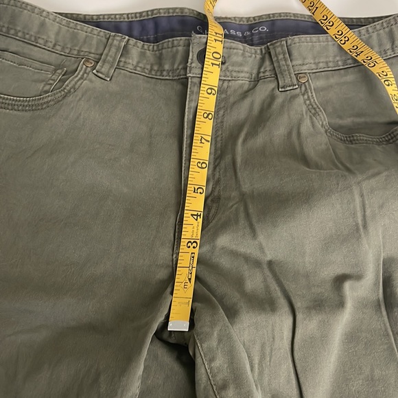 G.H. Bass & Co. Men’s Army Green 5-pocket Button & zip fly Pants- 34/32L - Picture 10 of 12